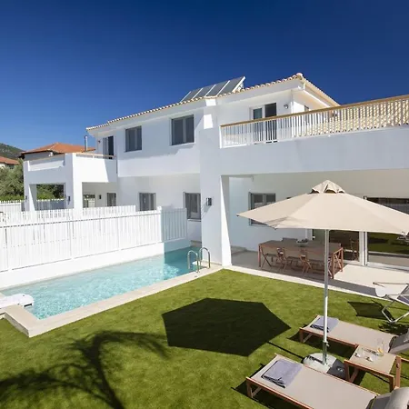 The Quad Luxury *