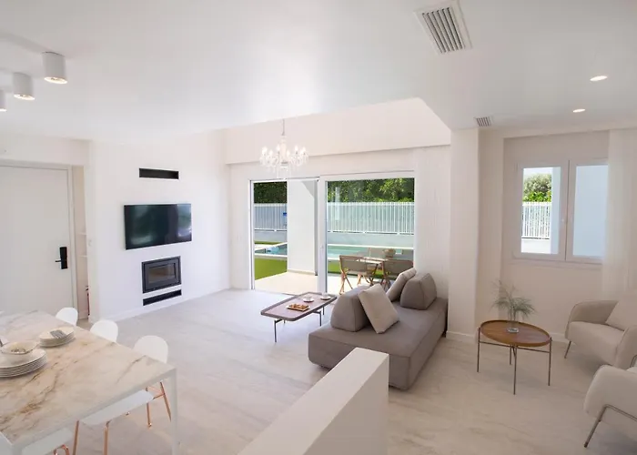 The Quad Luxury Βίλα Λυγιά